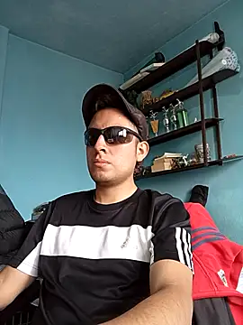 aczinovelez342 online show from 10-10-25, 08:41