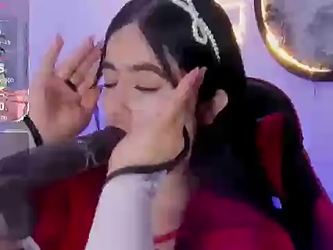 Snapshot of lana_grenville chatting on 10-08-25, 04:59 lana grenville online show from 10-08-25, 04:59