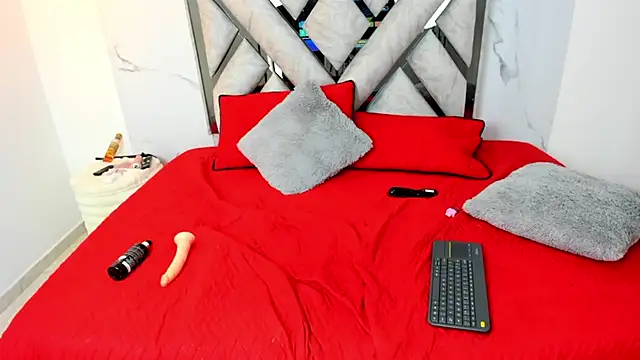 Emma high online show from 10-07-25, 02:03