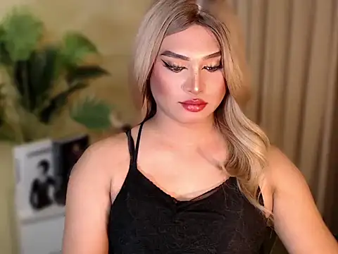 UrGoddess Kiera online show from 10-13-25, 07:47