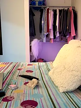 Snapshot of Min_junn chatting on 09-27-25, 02:05 Min junn online show from 09-27-25, 02:05