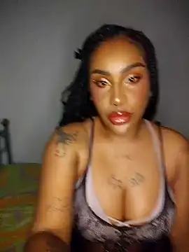 Snapshot of Queen_Amara chatting on 05-11-26, 03:45 Queen Amara online show from 05-11-26, 03:45