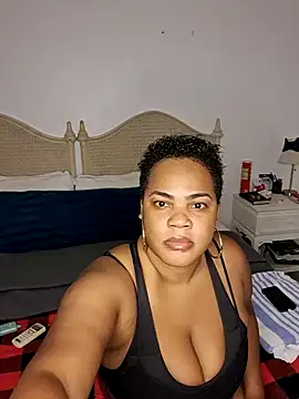 Snapshot of Kream_Cherry chatting on 09-15-25, 01:38 Kream Cherry online show from 09-15-25, 01:38