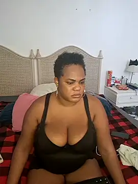 Snapshot of Kream_Cherry chatting on 09-27-25, 08:25 Kream Cherry online show from 09-27-25, 08:25