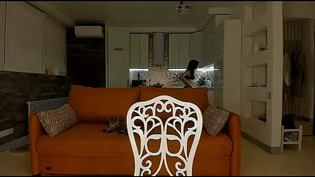 strawbery Dolly online show from 10-22-25, 08:19