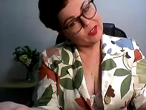 EllaLove2277 online show from 04-18-26, 05:28