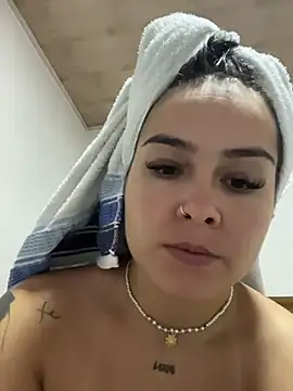 Snapshot of amberbakee chatting on 11-08-25, 01:55 amberbakee online show from 11-08-25, 01:55