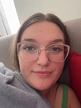 Snapshot of Bellatrisssaa chatting on 09-10-25, 08:25 Bellatrisssaa online show from 09-10-25, 08:25