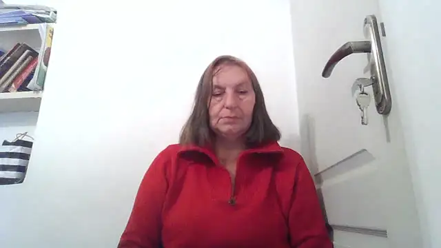 Snapshot of AnnaLive570 chatting on 11-10-25, 01:32 AnnaLive570 online show from 11-10-25, 01:32