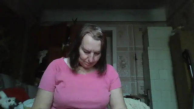 Snapshot of AnnaLive570 chatting on 11-16-25, 09:59 AnnaLive570 online show from 11-16-25, 09:59