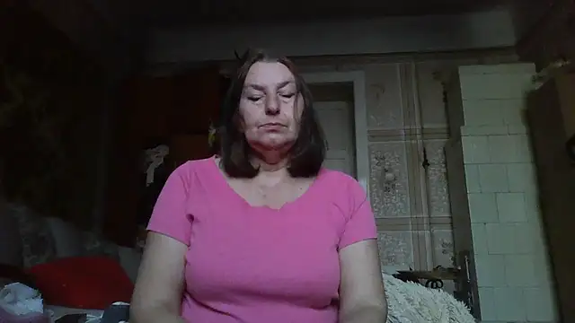 Snapshot of AnnaLive570 chatting on 11-17-25, 12:22 AnnaLive570 online show from 11-17-25, 12:22