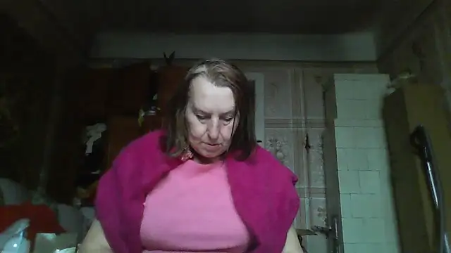 Snapshot of AnnaLive570 chatting on 11-23-25, 07:41 AnnaLive570 online show from 11-23-25, 07:41