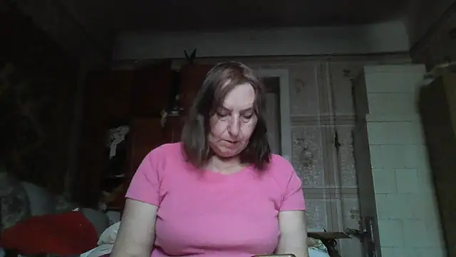 Snapshot of AnnaLive570 chatting on 11-27-25, 11:12 AnnaLive570 online show from 11-27-25, 11:12