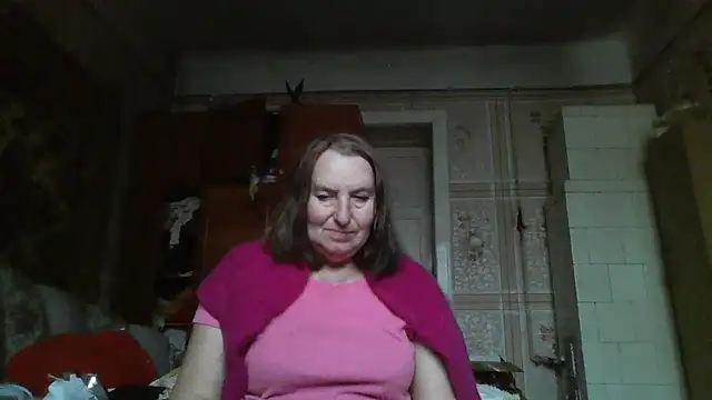 Snapshot of AnnaLive570 chatting on 11-28-25, 12:19 AnnaLive570 online show from 11-28-25, 12:19