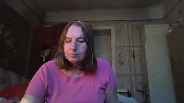 Snapshot of AnnaLive570 chatting on 12-02-25, 01:05 AnnaLive570 online show from 12-02-25, 01:05