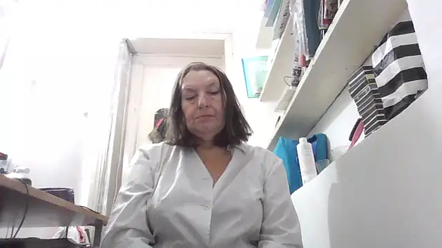 Snapshot of AnnaLive570 chatting on 12-14-25, 05:57 AnnaLive570 online show from 12-14-25, 05:57