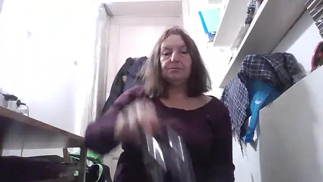 AnnaLive570 online show from 01-15-26, 05:34