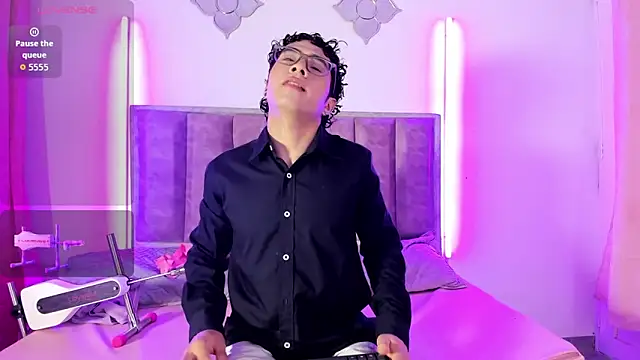 0anonimo bottom1 online show from 10-02-25, 12:45