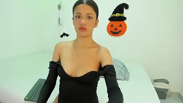 Sexy777Couple online show from 10-28-25, 06:10