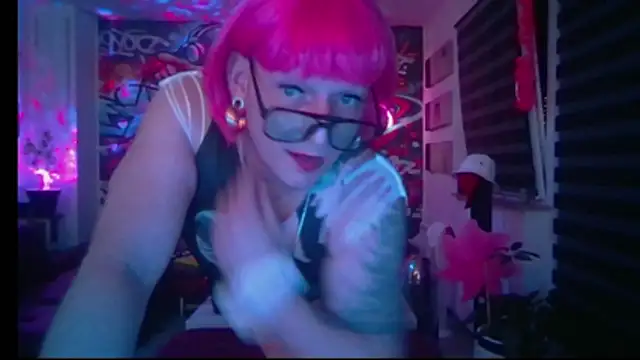 hellgirl1980 online show from 07-02-26, 11:22
