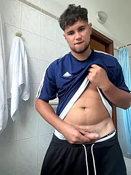 Snapshot of vaaalodia chatting on 09-17-25, 03:35 vaaalodia online show from 09-17-25, 03:35