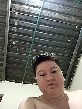 Snapshot of Noha_Whiitee chatting on 09-27-25, 01:21 Noha Whiitee online show from 09-27-25, 01:21