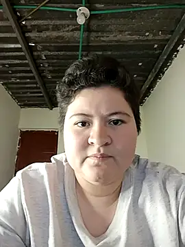 Snapshot of Noha_Whiitee chatting on 12-19-25, 09:33 Noha Whiitee online show from 12-19-25, 09:33