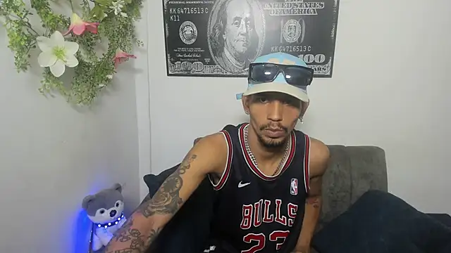 carl jhonson821 online show from 11-12-25, 12:38