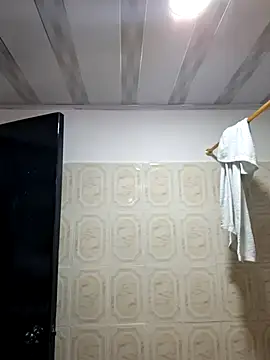 yeffito1 online show from 09-17-25, 03:57