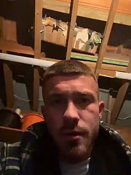 Snapshot of Johnclips2 chatting on 09-27-25, 02:27 Johnclips2 online show from 09-27-25, 02:27