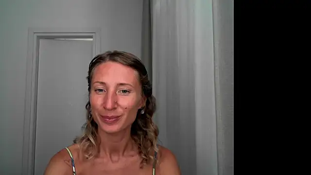 Paevoa online show from 09-27-25, 02:44