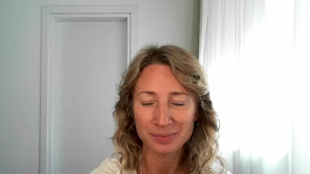 Paevoa online show from 11-14-25, 09:52