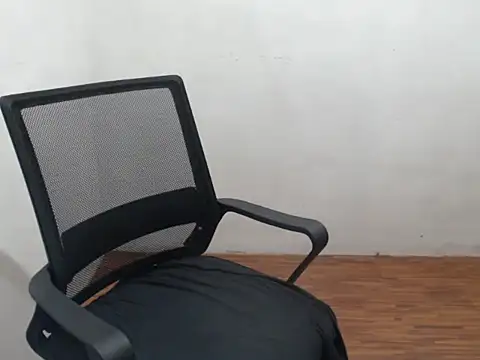 Snapshot of simply_hot1 chatting on 10-25-25, 07:27 simply hot1 online show from 10-25-25, 07:27