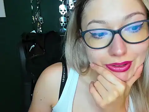 loveHeidi online show from 10-29-25, 09:22