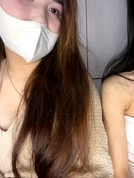 Snapshot of FamilyNaugty chatting on 10-15-25, 05:24 FamilyNaugty online show from 10-15-25, 05:24