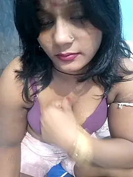 Snapshot of Rashmi_Pathak chatting on 10-04-25, 05:44 Rashmi Pathak online show from 10-04-25, 05:44
