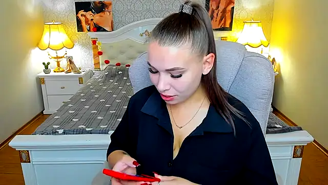 Snapshot of OmniaSher chatting on 09-17-25, 09:00 OmniaSher online show from 09-17-25, 09:00