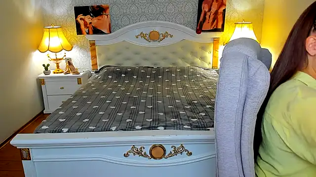 Snapshot of OmniaSher chatting on 09-22-25, 09:11 OmniaSher online show from 09-22-25, 09:11