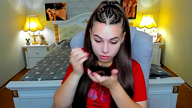 Snapshot of OmniaSher chatting on 09-23-25, 09:12 OmniaSher online show from 09-23-25, 09:12