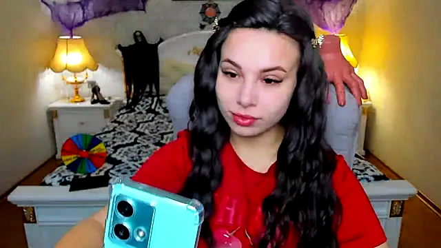 Snapshot of OmniaSher chatting on 11-09-25, 10:13 OmniaSher online show from 11-09-25, 10:13