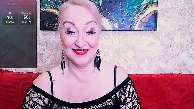  Sara  Smith  online show from 04-27-26, 09:29