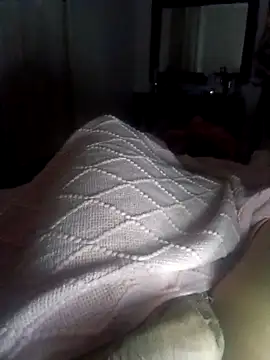 Snapshot of Njm2005-20 chatting on 03-10-26, 12:59 Njm2005-20 online show from 03-10-26, 12:59