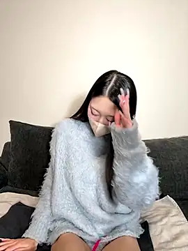 Snapshot of sirochan_ chatting on 12-05-25, 02:14 sirochan online show from 12-05-25, 02:14