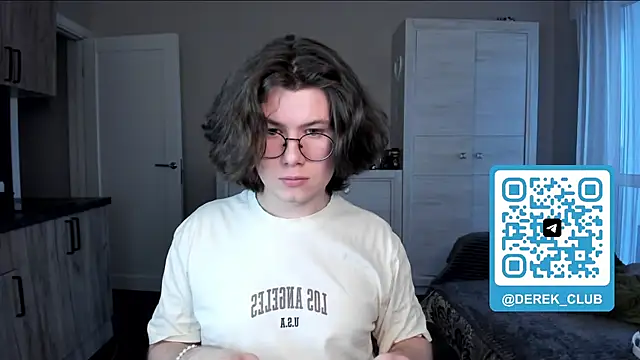 Derek Shameless online show from 04-25-26, 04:26