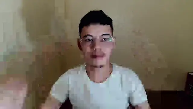 Snapshot of keirflorianxx chatting on 09-25-25, 07:28 keirflorianxx online show from 09-25-25, 07:28