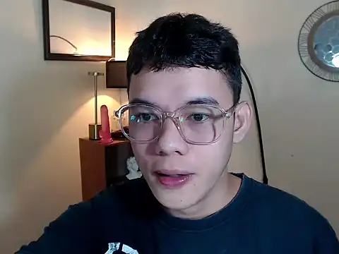 Snapshot of keirflorianxx chatting on 09-30-25, 07:30 keirflorianxx online show from 09-30-25, 07:30