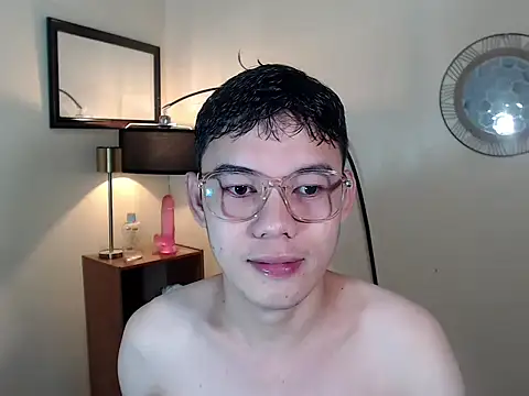 Snapshot of keirflorianxx chatting on 10-08-25, 07:55 keirflorianxx online show from 10-08-25, 07:55