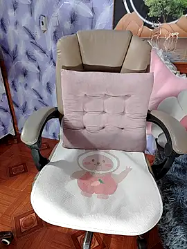 LadyMaiMai online show from 11-28-25, 01:36