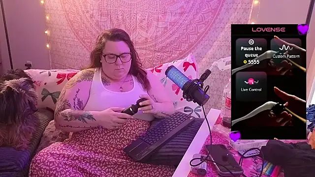 brookenicole3003 online show from 05-01-26, 10:14