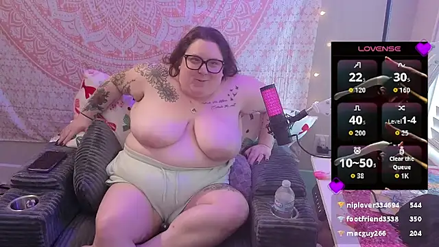 brookenicole3003 online show from 05-09-26, 04:45